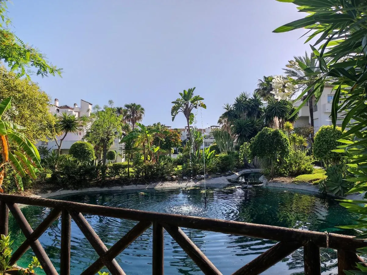 Costalita On The Beach - 3 Bedroom Cosy Apartment Estepona