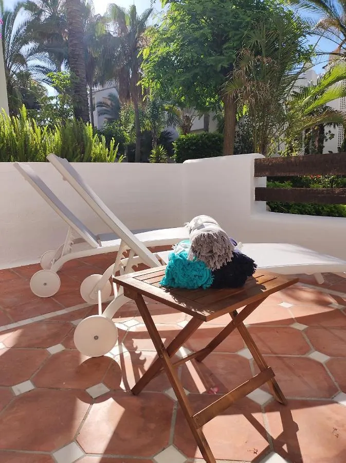 Costalita On The Beach - 3 Bedroom Cosy Apartment Estepona