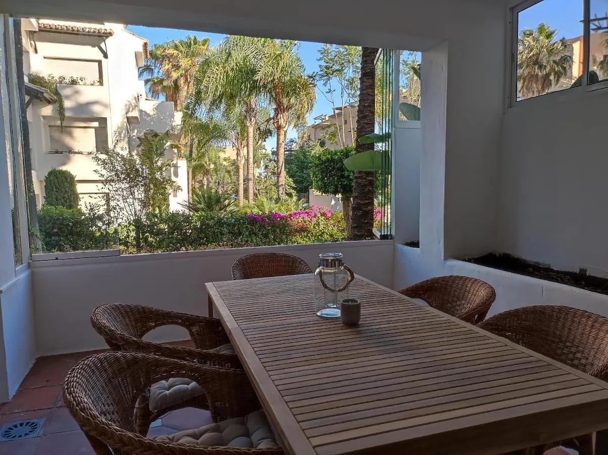 Costalita On The Beach - 3 Bedroom Cosy Apartment Estepona